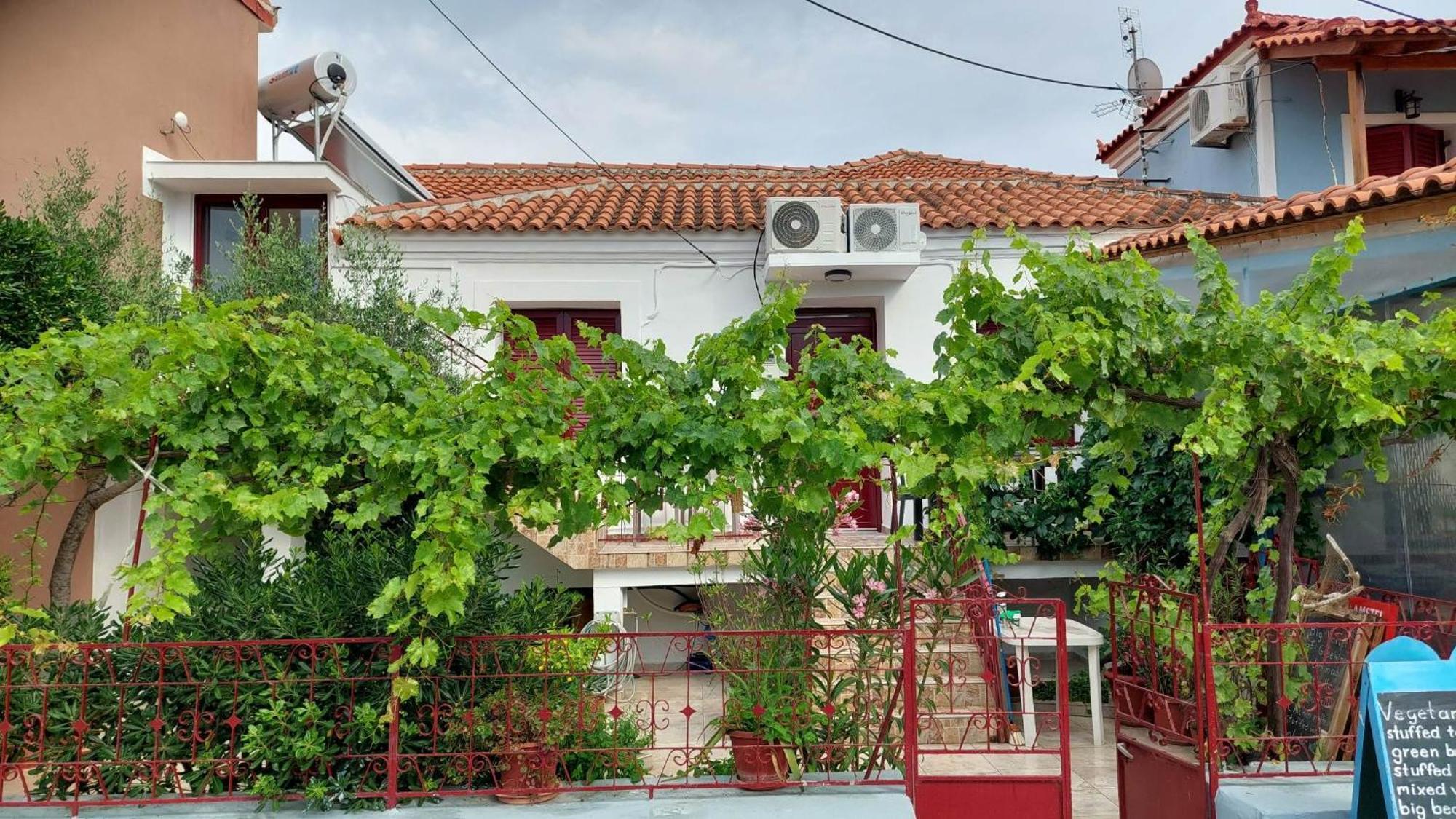 Holiday home Sea La Vie House *
